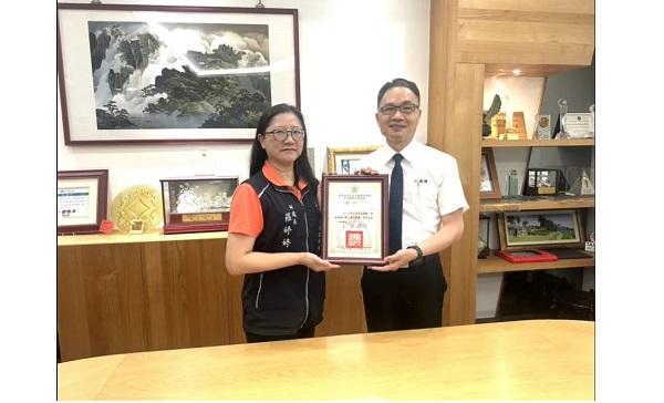 Kung Long Batteries Industrial Co., Ltd donates scholarships to the orphans of veterans to encourage learning,turning small acts of kindness into great love